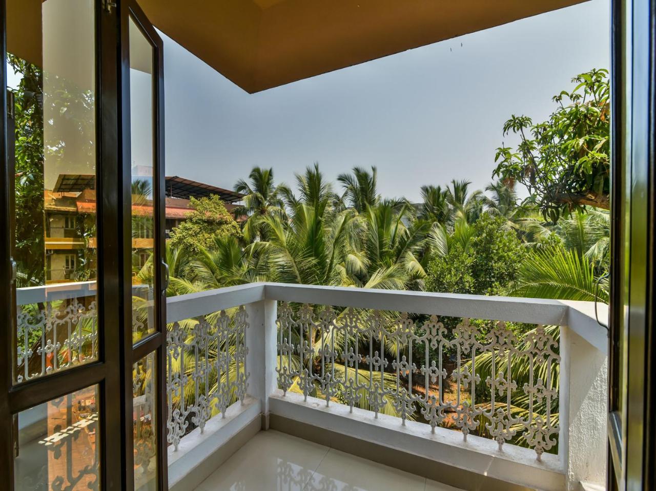 Ginger Tree Resort At The Beach 坎多林 外观 照片